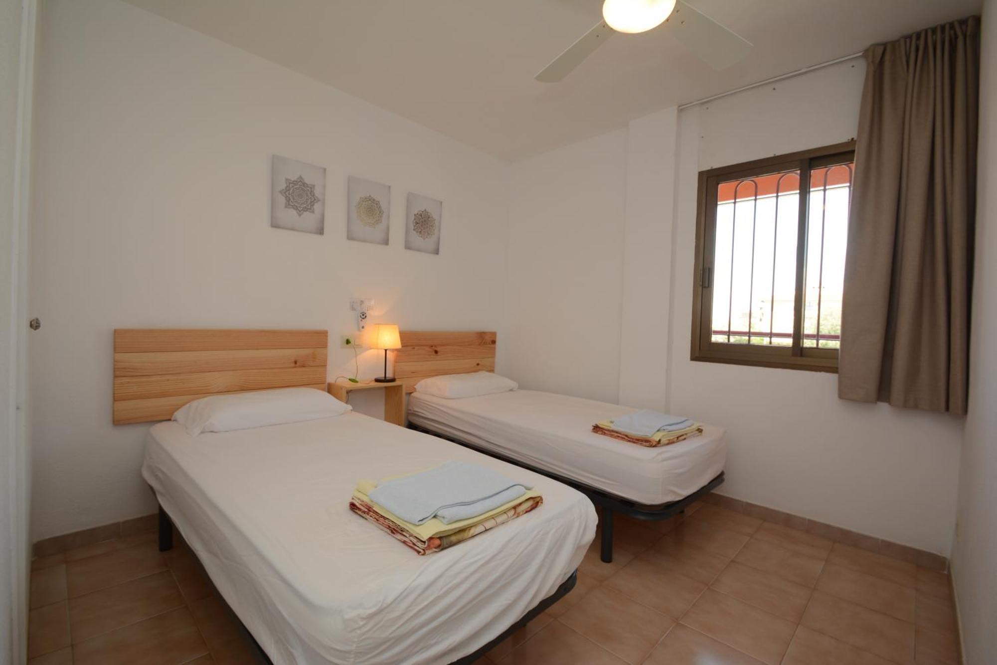 Apartamentos Familiares Sa Gavina Estartit L'Estartit Oda fotoğraf
